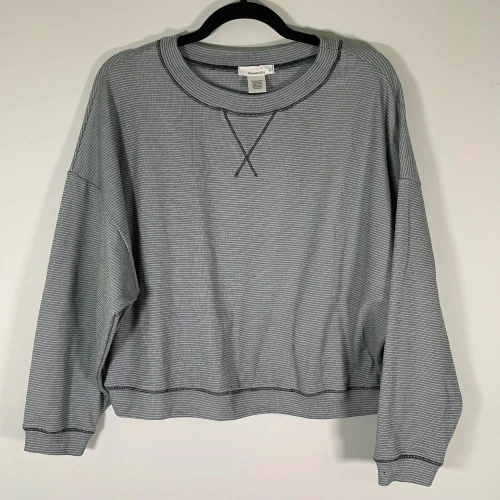 Urban Romantics Shirt Women’s Medium Striped Cropped Long Sleeve Soft Top